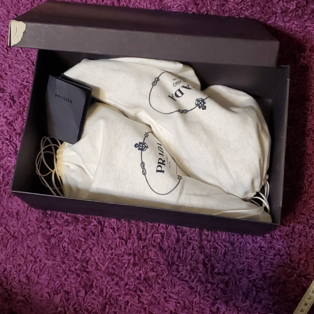 Prada Ladies Shoes - Picture 16 of 16